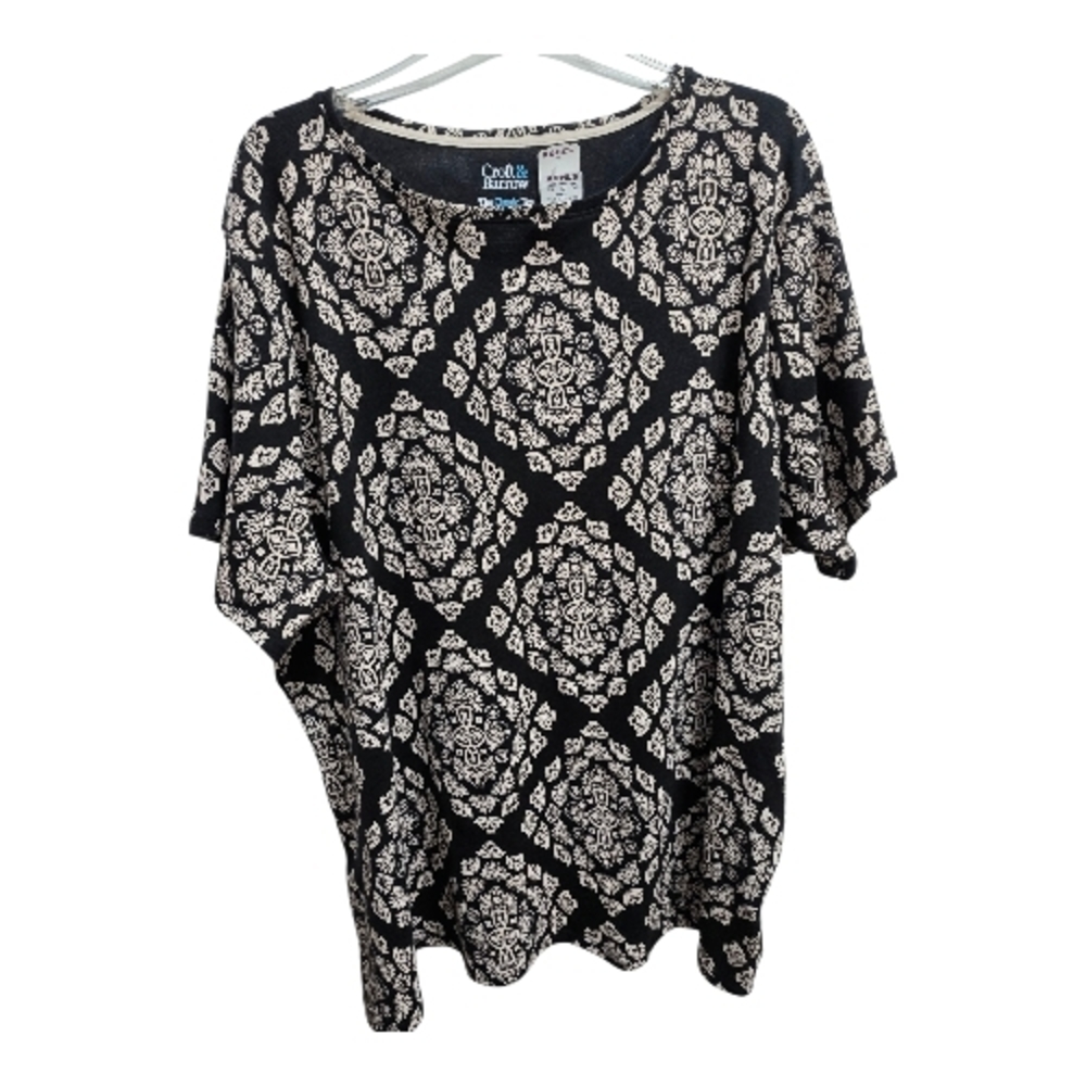 Croft & Barrow Black and White Ornate Women's Tee